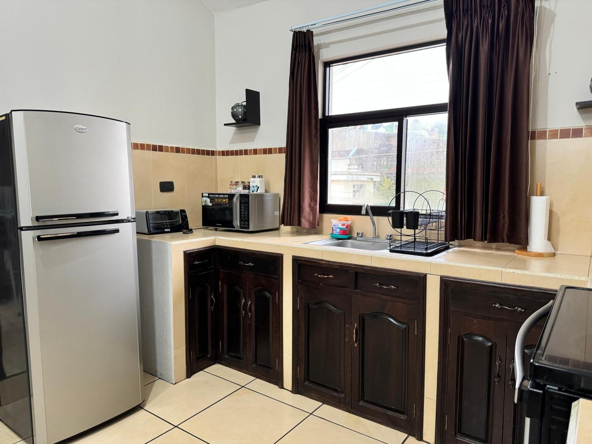 Апартаменти Amplio Apartamento, En Colonia Cerezos, Tercer Nivel Реталулеу Екстер'єр фото