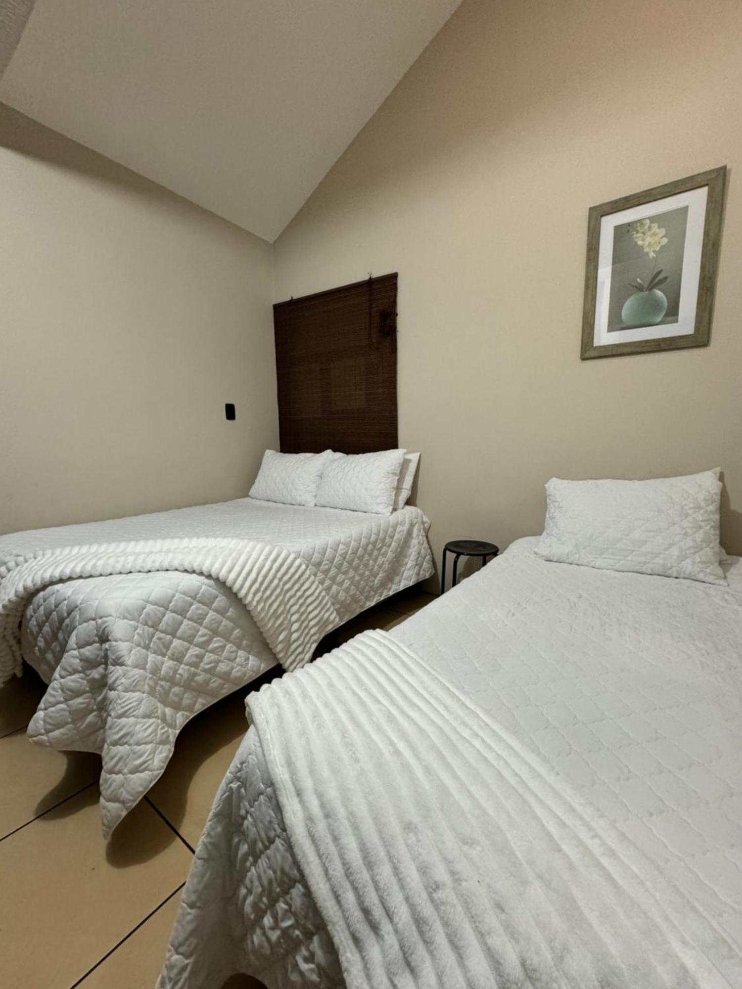 Апартаменти Amplio Apartamento, En Colonia Cerezos, Tercer Nivel Реталулеу Екстер'єр фото